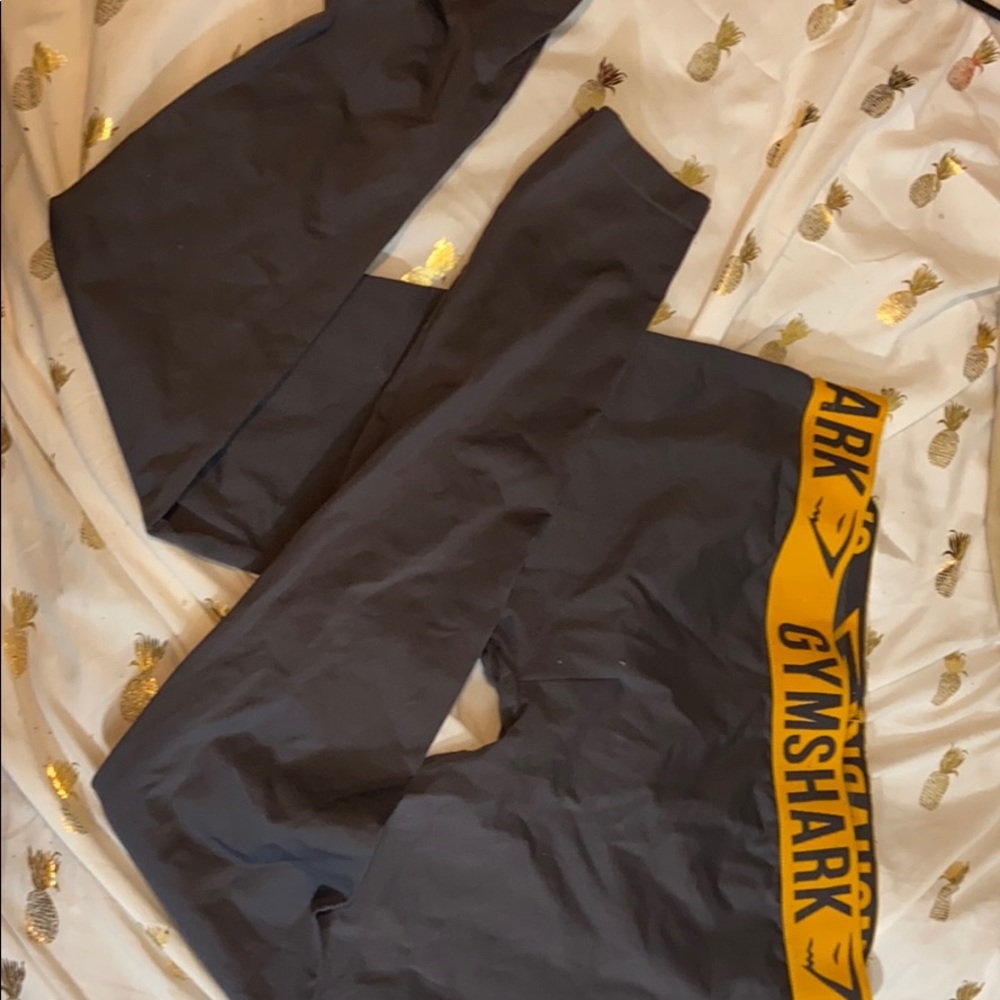 GYMSHARK WOMENS LARGE LEGGINGS